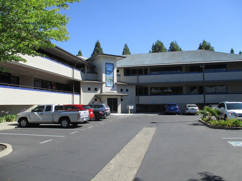More Photos Of 575 Lincoln Ave, Napa Office For Lease