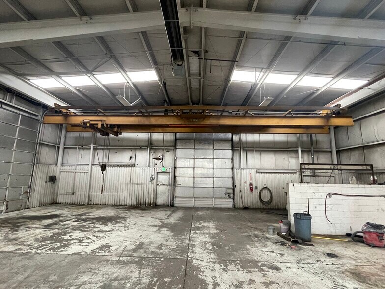 More Photos Of 9906 E 55th Pl, Tulsa Industrial For Lease
