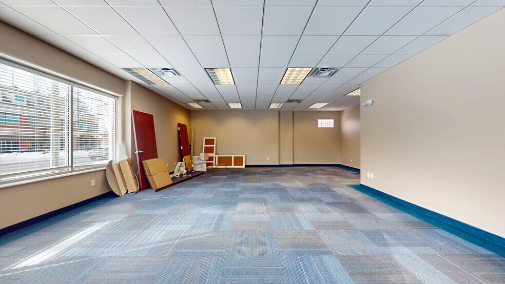 More Photos Of 119 Hebron Ave, Glastonbury Freestanding For Lease