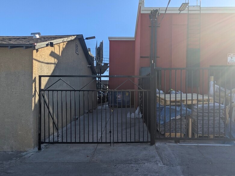 More Photos Of 1703 E Charleston Blvd, Las Vegas Freestanding For Sale