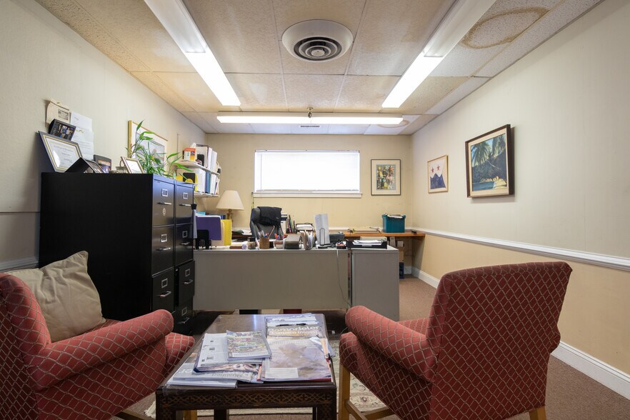 More Photos Of 299 Welton St, Hamden Warehouse For Lease