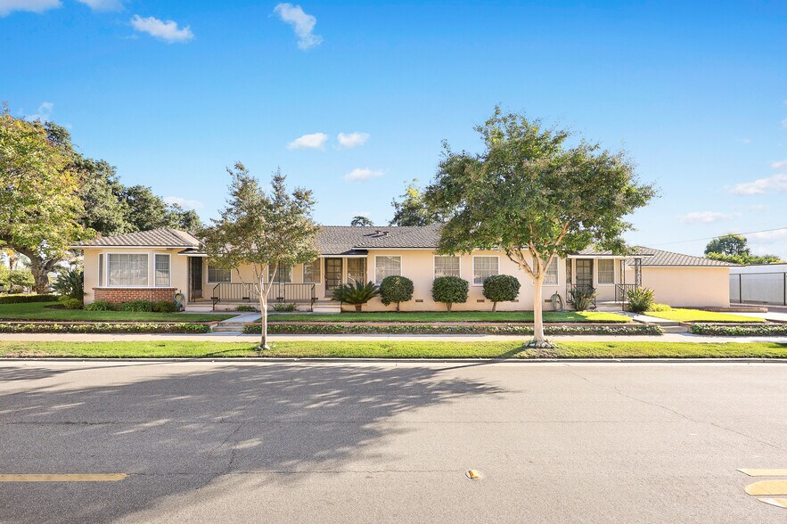 More Photos Of 1047 N San Gabriel Ave, Azusa Apartments For Sale