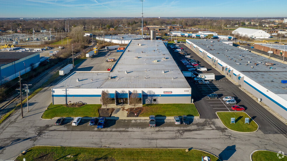 Primary Photo Of 6999 Huntley Rd, Columbus Light Distribution For Lease