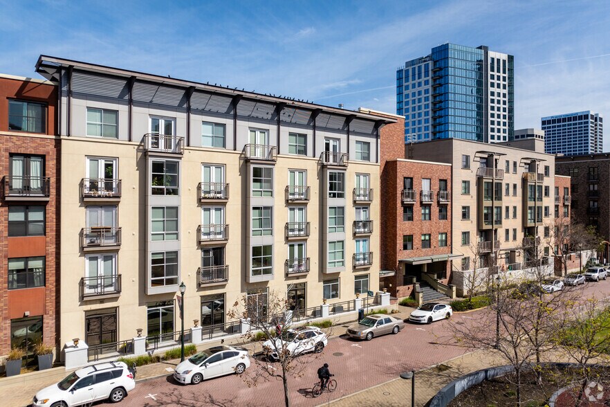 More Photos Of 1951 Telegraph Ave, Oakland Apartments For Lease