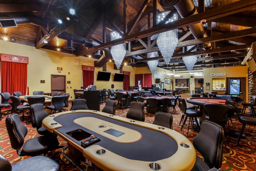 More Photos Of 11275 Folsom Blvd, Rancho Cordova Restaurant For Lease