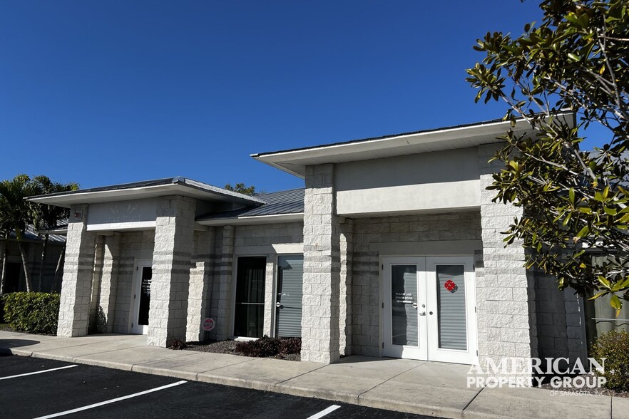 Primary Photo Of 420 S Tamiami Trl, Osprey Office For Sale