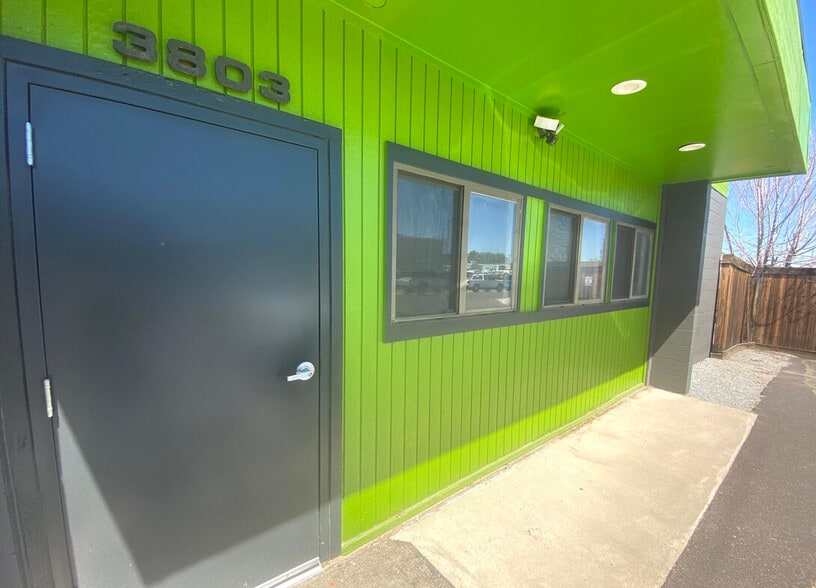 More Photos Of 3803 Niagara St, Denver Freestanding For Lease