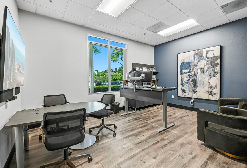 More Photos Of 3164 Lionshead Ave, Carlsbad Office For Sale