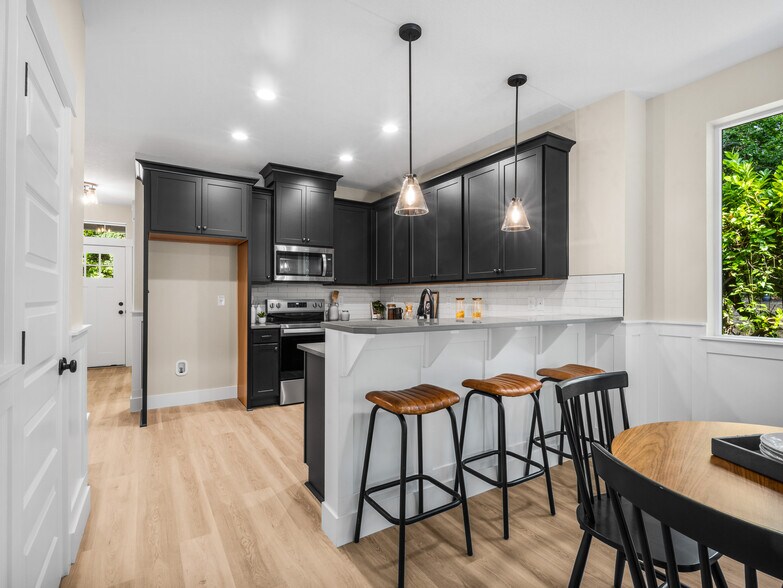 More Photos Of , Portland Multifamily For Sale