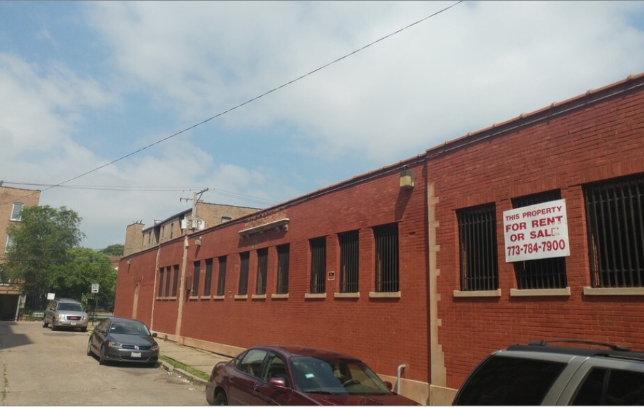 Primary Photo Of 1948 E 71st Pl, Chicago Manufacturing For Sale