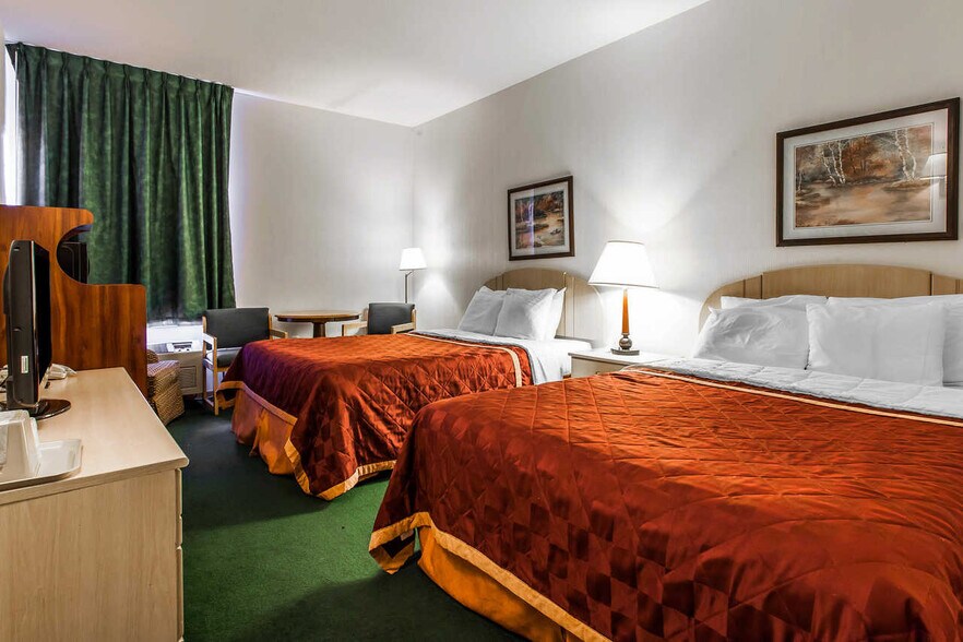 More Photos Of 3710 Meridian St, Bellingham Hospitality For Sale