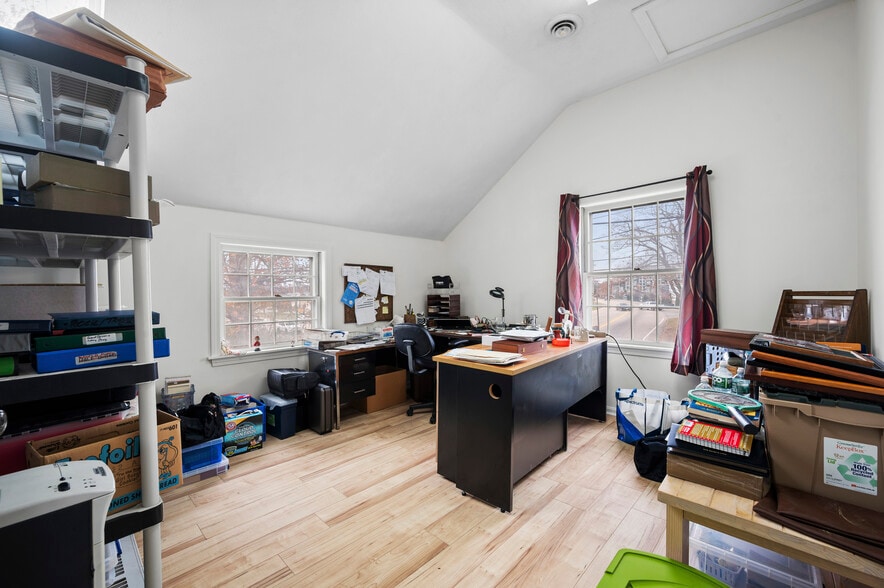 More Photos Of 2425 Lafayette Rd, Portsmouth Office Residential For Sale