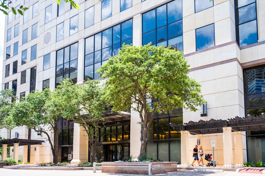 More Photos Of 98 San Jacinto Blvd, Austin Office For Lease