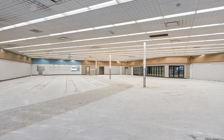 More Photos Of 210 Mcmurry Blvd, Hartsville Freestanding For Lease