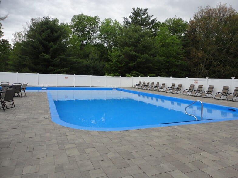 More Photos Of 211 Mail Rd, Barryville Hotel For Sale