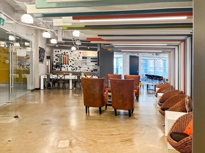 More Photos Of 330 5th Ave SW, Calgary Coworking Space