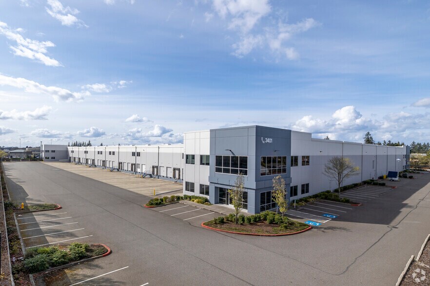 More Photos Of 3401 96th St S, Lakewood Distribution For Lease