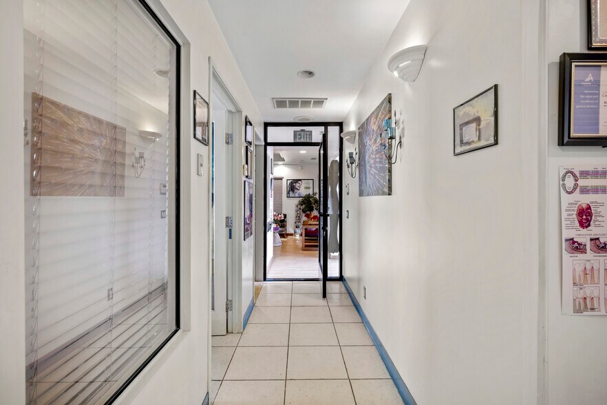 More Photos Of 10455 Lower Azusa Rd, Temple City Medical For Sale