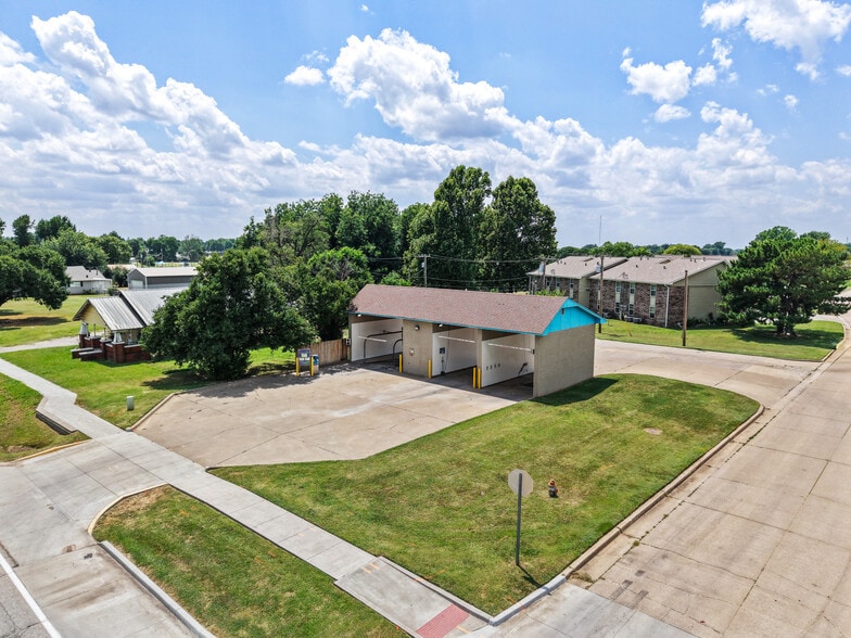 More Photos Of 1003 N Main St, Tonkawa Carwash For Sale