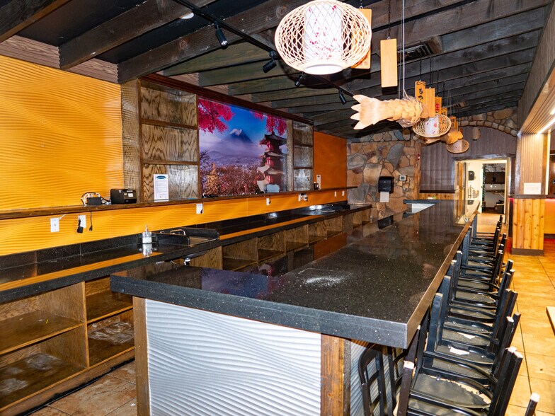 More Photos Of 4904 N Navarro St, Victoria Restaurant For Sale