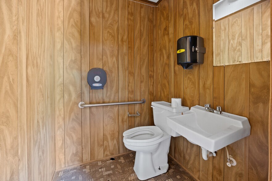 More Photos Of 12630 SE US Highway 441, Belleview Land For Sale