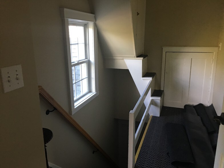 More Photos Of 1585 Rt-146, Rexford Office For Sale