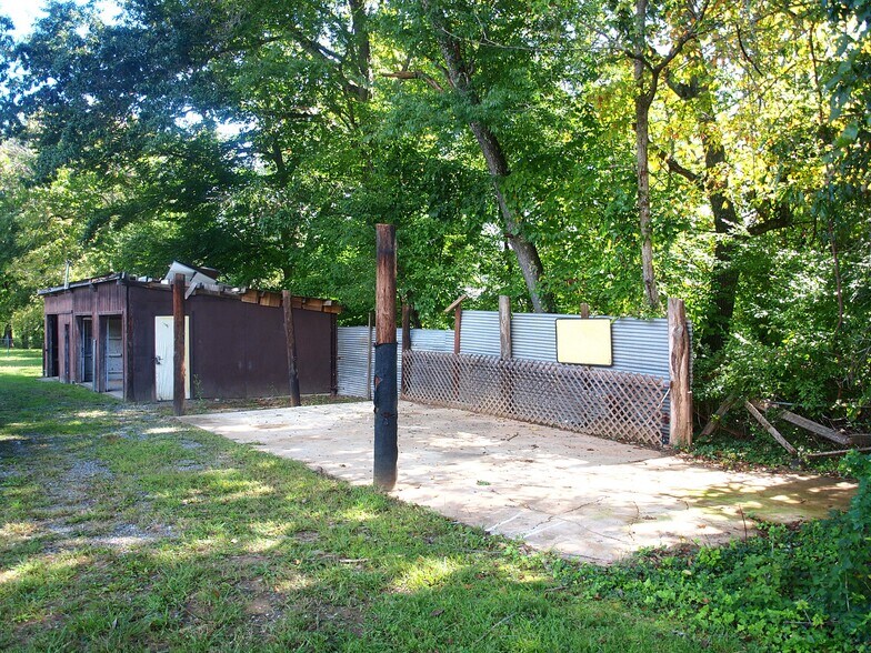 More Photos Of 1521 Sulphur Springs Rd, Waynesville Office For Sale