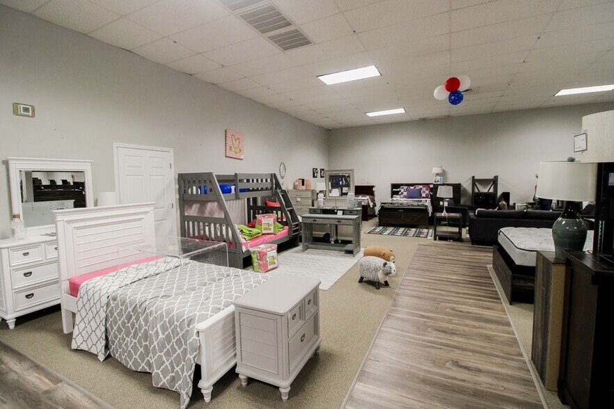 More Photos Of 1315 W Screven St, Quitman Storefront For Sale