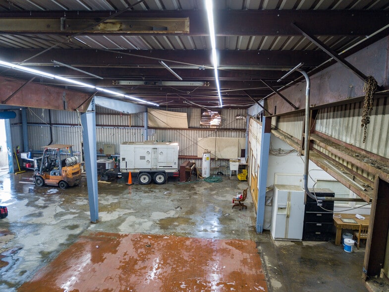 More Photos Of 119 Oldham St, Houston Warehouse For Sale