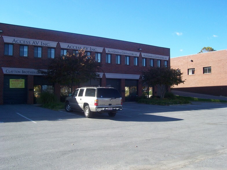 More Photos Of 8900 Edgeworth Dr, Capitol Heights Warehouse For Sale