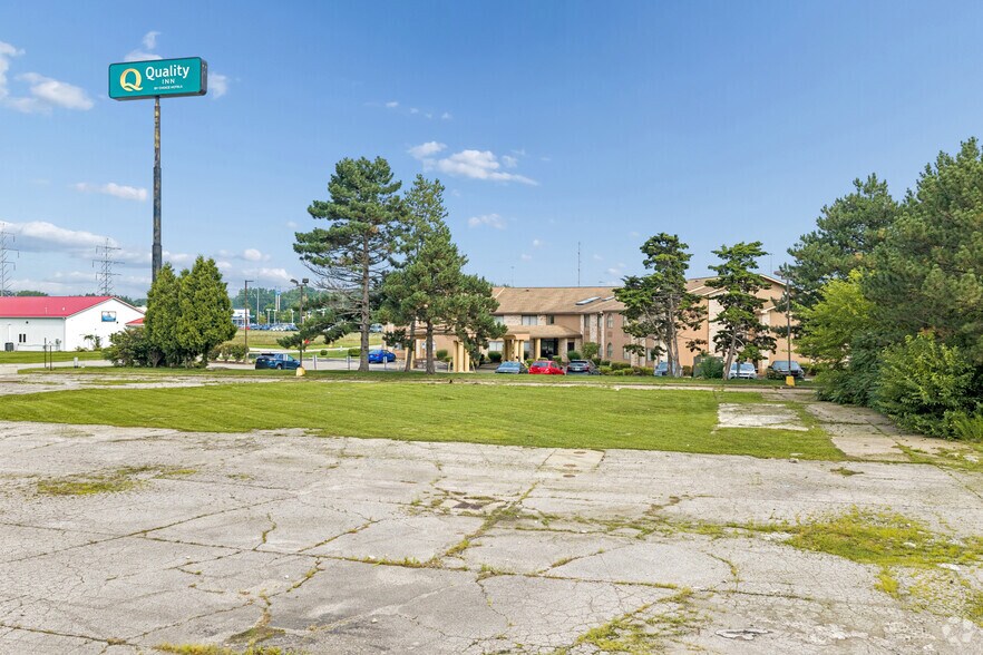 More Photos Of 661 Griswold Rd, Elyria Land For Sale