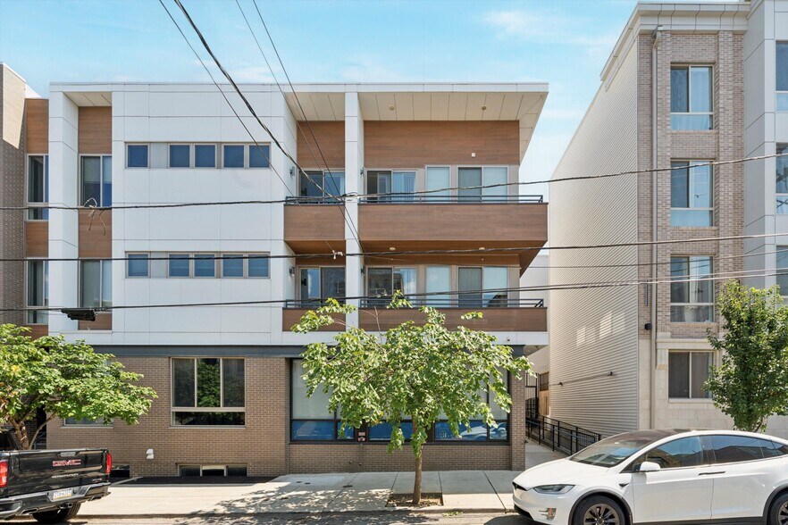 More Photos Of 1225 N 7th St, Philadelphia Office For Lease