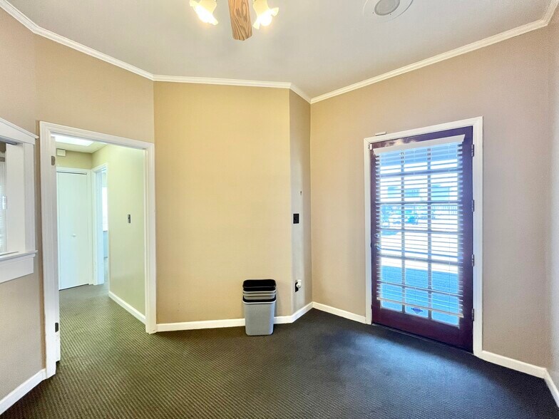 More Photos Of 8035 Madison Ave, Citrus Heights Medical For Sale