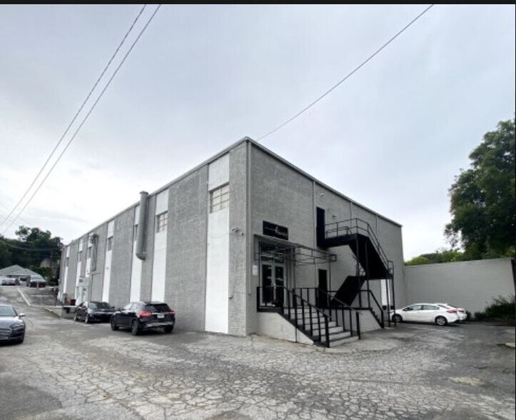 More Photos Of 1735 Defoor Pl Nw, Atlanta Freestanding For Lease