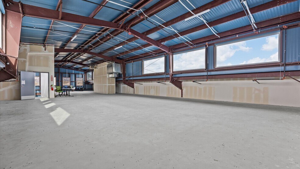 More Photos Of 584 County Road 331, Silt Distribution For Sale