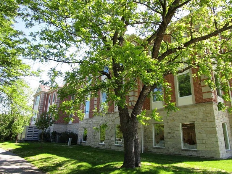 More Photos Of 1111 E Warrenville Rd, Naperville Office For Sale