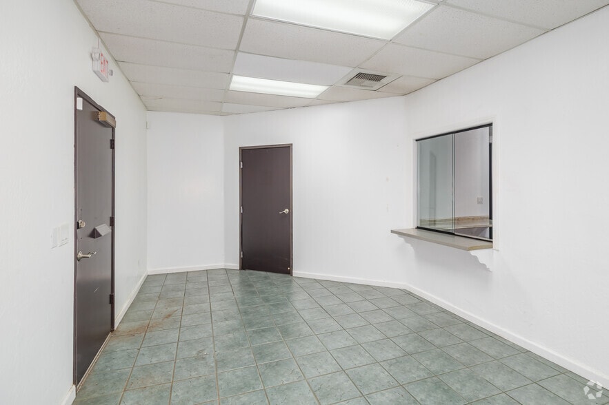 More Photos Of 701 Howe Ave, Sacramento Medical For Sale