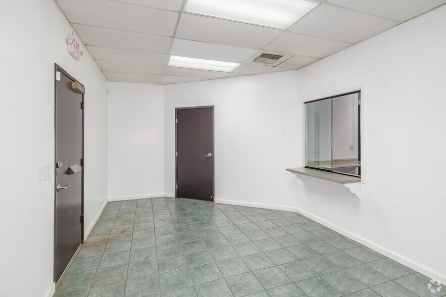 More Photos Of 701 Howe Ave, Sacramento Medical For Sale