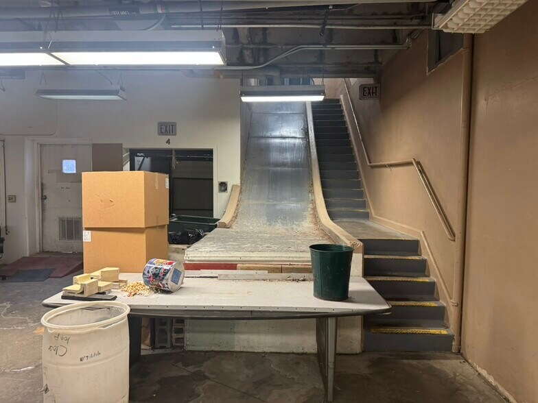 More Photos Of 6810 SE Dwight St, Topeka Industrial For Sale