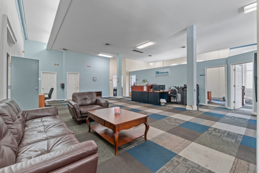 More Photos Of 429 N Eutaw St, Baltimore Office For Sale