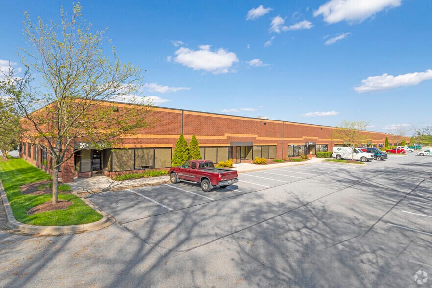 More Photos Of 910 Cromwell Park Dr, Glen Burnie Unknown For Lease