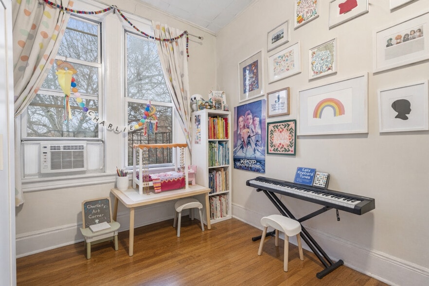 More Photos Of 1840 21st Dr, Astoria Apartments For Sale