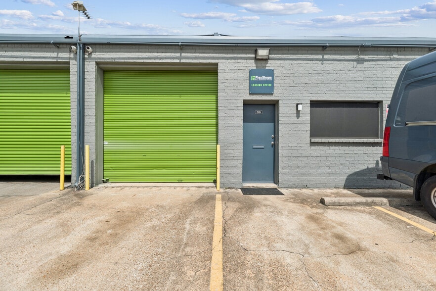 More Photos Of 11430 Bissonnet St, Houston Warehouse For Lease