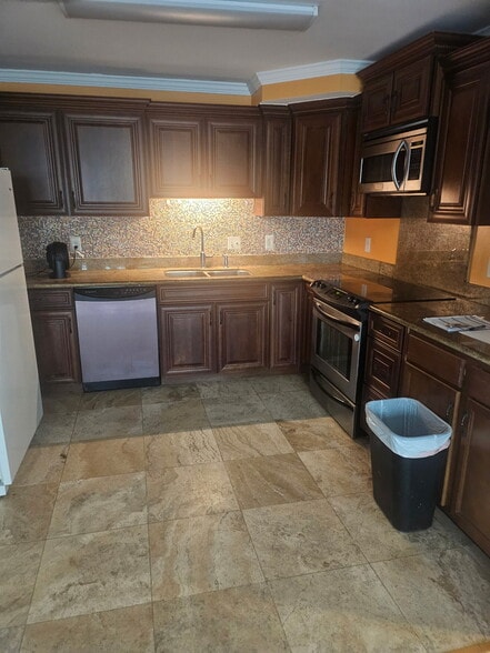 More Photos Of 1550 Davenport Pl, Honolulu Apartments For Sale