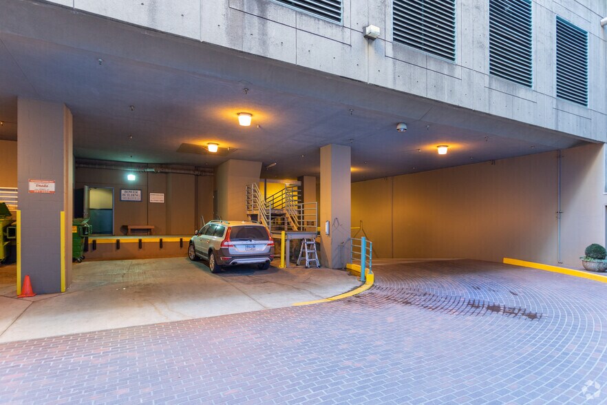 More Photos Of 543 Granville St, Vancouver Office For Lease