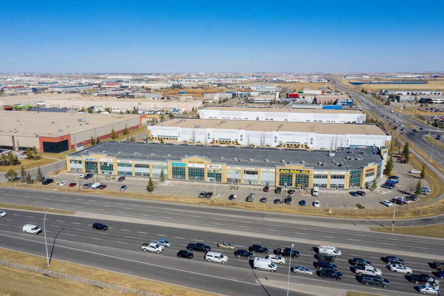 More Photos Of 3953 112th Ave SE, Calgary Showroom For Lease