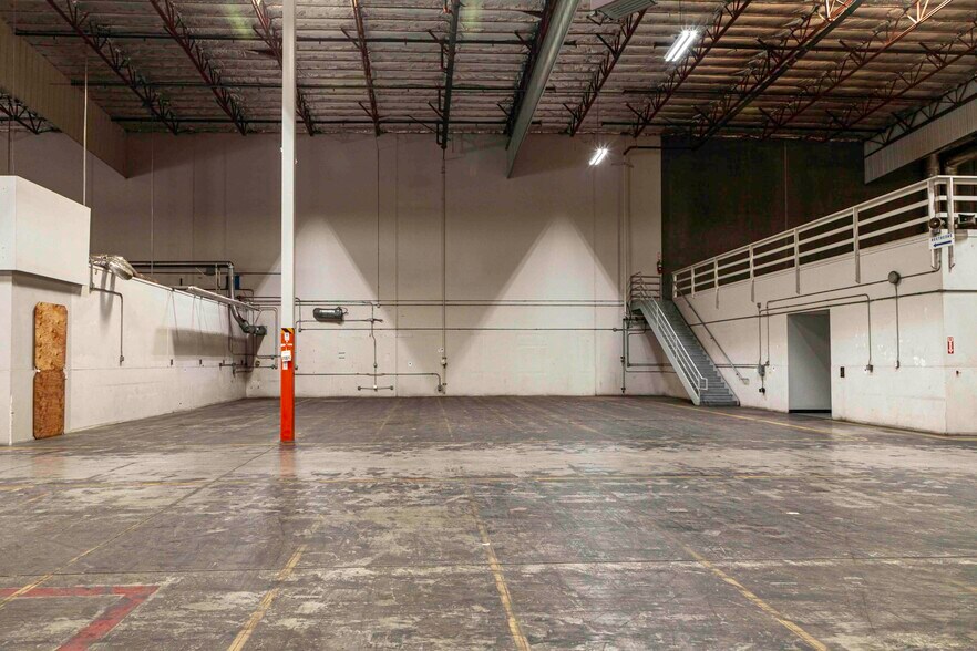 More Photos Of 600 S McClure Rd, Modesto Warehouse For Lease