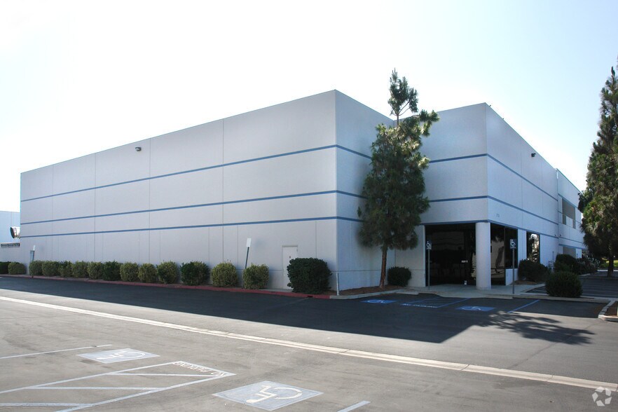 More Photos Of 27520 Avenue Mentry, Valencia Manufacturing For Lease