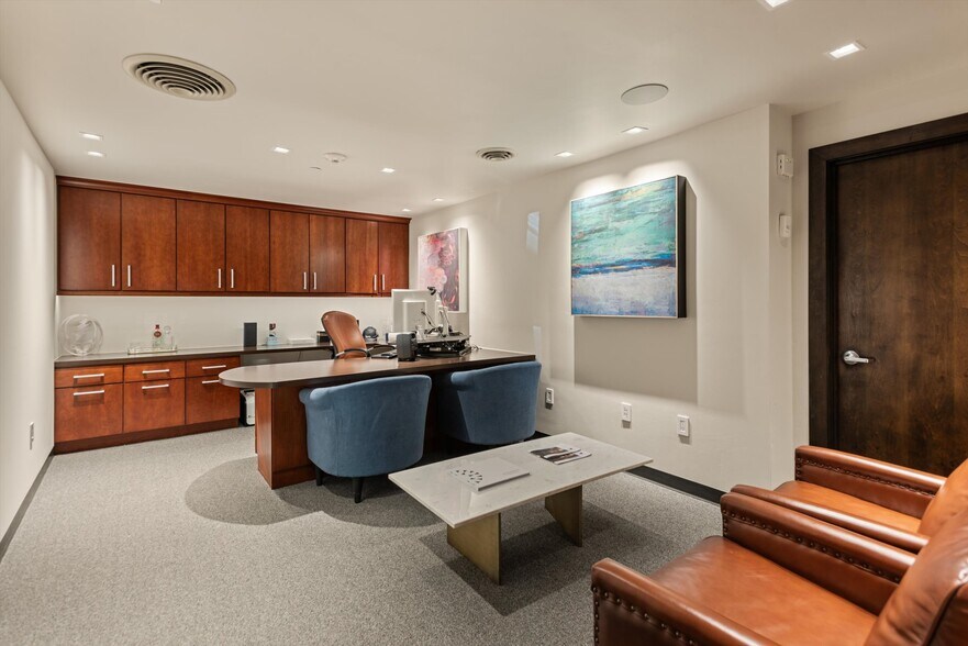 More Photos Of 601 Rio Grande Pl, Aspen Apartments For Sale