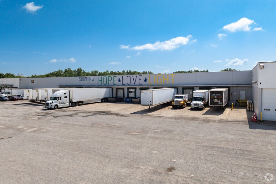 More Photos Of 50 Greenhill Rd, Eldorado Warehouse For Lease